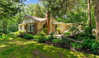 55 Atherton Rd, East Greenwich, RI 02818