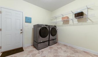 210 Henley Pl, Bay St. Louis, MS 39520