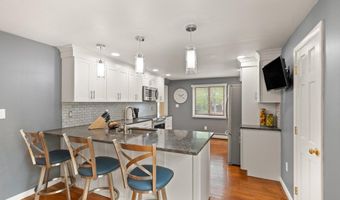 51 Millbrook Rd, Beverly, MA 01915