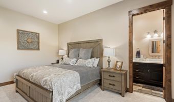29 WHITE POINT Rd, Cora, WY 82925