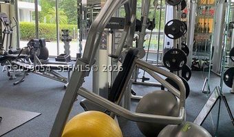 3400 NE 192nd St 1910, Aventura, FL 33180