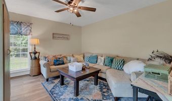 216 Whitfield Dr, Athens, AL 35613