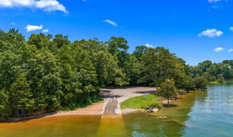 253 White Ln, Bean Station, TN 37708
