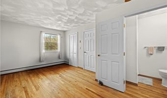 569 Smithfield Rd 24, North Providence, RI 02904