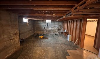 607 S 2nd St W, Baker, MT 59313