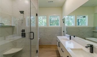 2 Scotch Broom Pl, Bella Vista, AR 72715