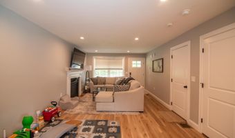 38 Sparrow Ln, Laconia, NH 03246