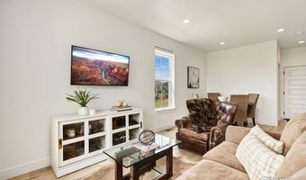 760 Crossbill Dr, Berthoud, CO 80513