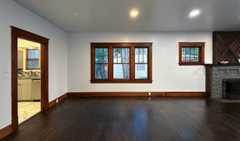 616 N 4th St, Arkansas City, KS 67005