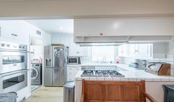 5879 Wheelhouse Ln, Agoura Hills, CA 91301