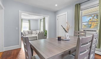 27 Ferncliff Ave, North Providence, RI 02911