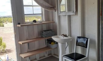 460 461 CR8301, Concho, AZ 85924