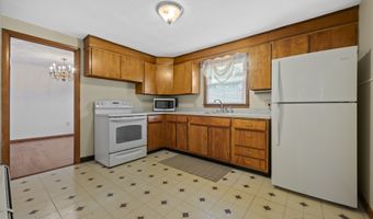 93 E Euclid St, Bloomfield, CT 06002