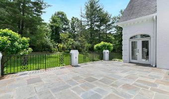 6801 CAPRI Pl, Bethesda, MD 20817