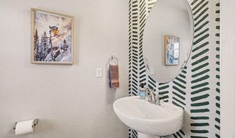 107 S 8th St, Berthoud, CO 80513