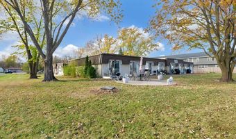 1071 S NICOLET Rd, Appleton, WI 54914