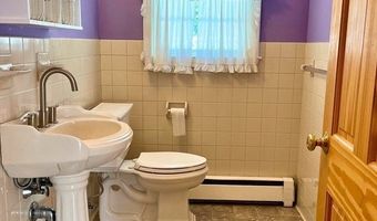 469 Appleton St, Arlington, MA 02476