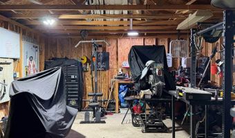 84 Hardy St, Akron, IA 51001