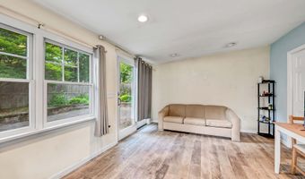 16 Cindy Ln, Bethel, CT 06801
