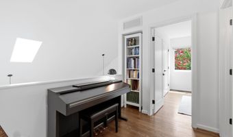 8 CONSTITUTION Sq, Annapolis, MD 21401