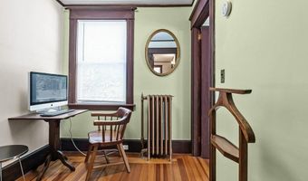 32 Thurston Ave A, Newport, RI 02840