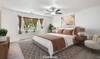 2318 S Hampton Cir, Santa Rosa, CA 95401
