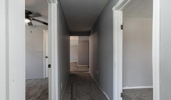 827 S Griffith Ave, Aurora, MO 65605