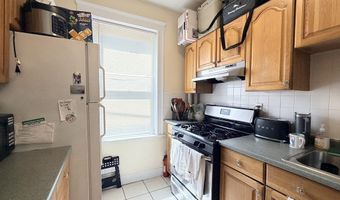 316 Summit Ave 5, Boston, MA 02135