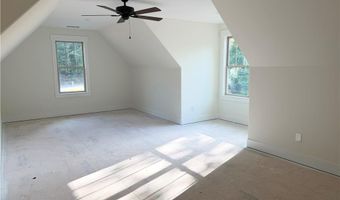 1050 E Chamberlin Dr, Asheboro, NC 27205