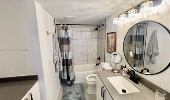 19901 E Country Club Dr 2403, Aventura, FL 33180