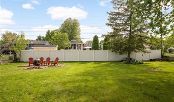 840 Cortland Dr, Apple Valley, MN 55124