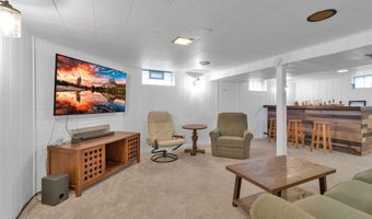 64 Albion Ave, Amherst, NY 14226