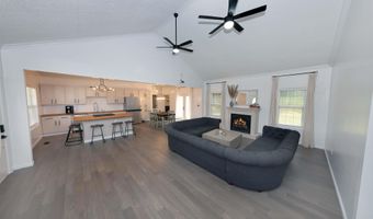 423 GATE 3 Rd, Anniston, AL 36206