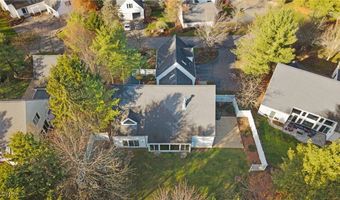 985 Goldenrod Trl, Aurora, OH 44202