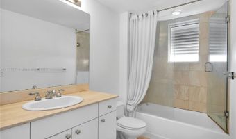 21050 Point Pl 2001, Aventura, FL 33180