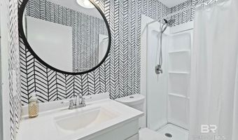 236 Beacon Ln, Atmore, AL 36502