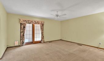 7910 Academy Trl NE, Albuquerque, NM 87109