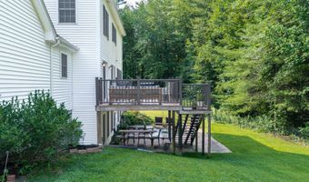 20 Babbidge Rd, Falmouth, ME 04105