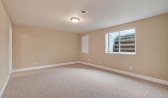 2724 Northridge Ln, Ames, IA 50010
