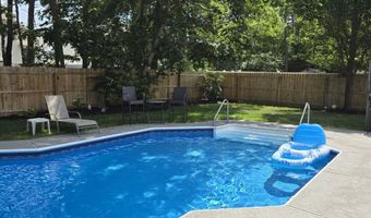 32 Pulaski Dr, Barnegat, NJ 08005