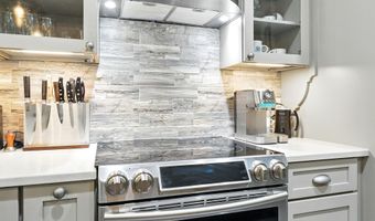 4 Egret Dr, Beaufort, SC 29907