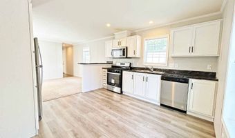 7055 Quarry Rd 106, Amherst, OH 44001