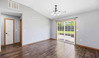 218 Hillside Dr, Baldwin City, KS 66006