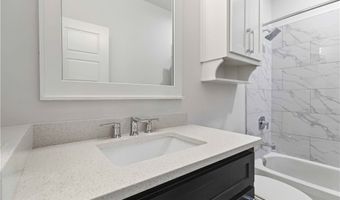 961 Osage View Dr, Bentonville, AR 72713