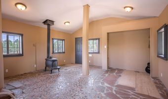 438 Carson Rd S, Carson, NM 87515