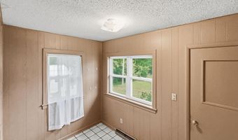 203 E College St, Ash Grove, MO 65604