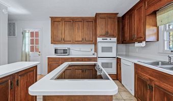 2713 WESTMEADE Rd, Albany, GA 31721