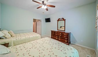 10707 Crossings Dr, Aurora, OH 44202