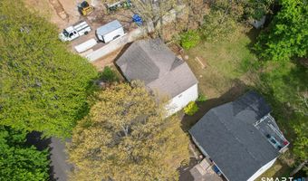 34 Fairlawn St, Bristol, CT 06010