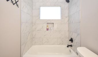 305 Church St, Alexander City, AL 35010